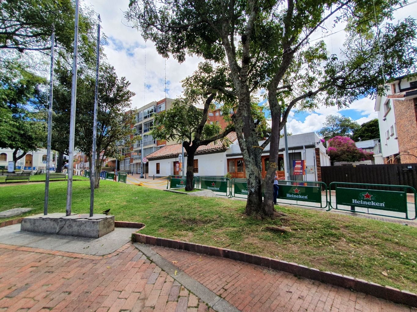 Local en renta en Usaquén, Bogotá, Cundinamarca | 140 m² terreno y 220
